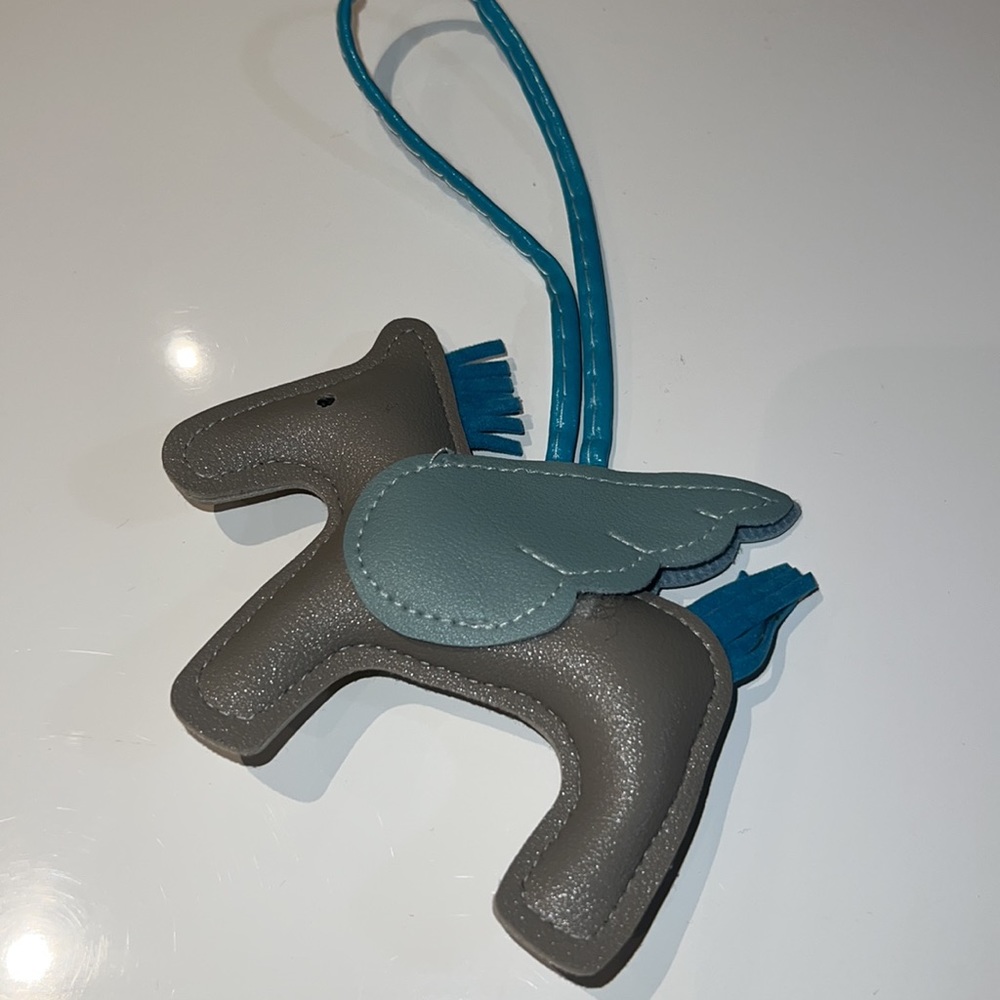 Flying horse designer Pegasus leather purse charm decorate key wristlet new